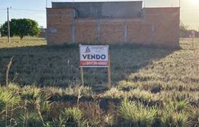 Imagem: O terreno possui 356m² de Área e está localizado em Porto