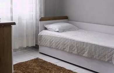 Imagem 3: Fator 2517 Julia Deberg - Casa refinadíssima no Moinho - Fator Imóveis