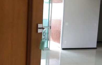 Imagem: O apartamento possui 3 Dormitórios, 2 Banheiros, 3 Vagas na