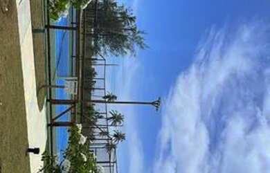 Imagem: O terreno possui 200m² de Área e está localizado em Barra