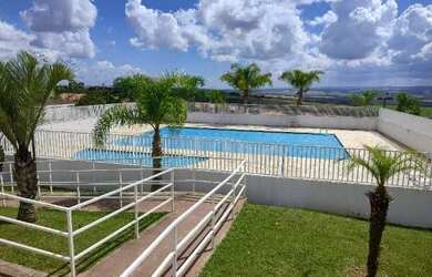 Imagem: A casa em condomínio possui 2 Dormitórios, 2 Banheiros, 2