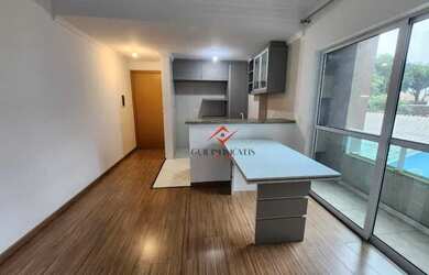 Imagem: O apartamento possui 3 Dormitórios, 1 Banheiro, 1 Vaga na garagem