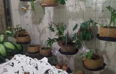 Imagem: A casa possui 4 Dormitórios, 3 Banheiros, 2 Vagas na garagem