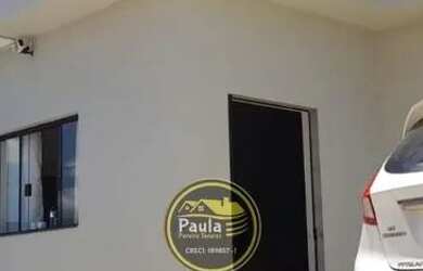 Imagem: A casa possui 2 Dormitórios, 1 Banheiro, 2 Vagas na garagem