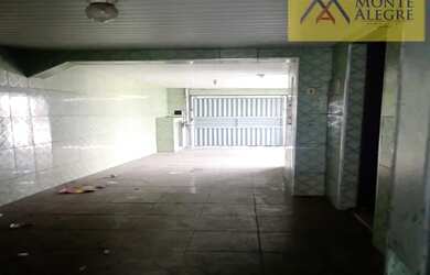 Imagem: A casa possui 4 Dormitórios, 3 Banheiros, 5 Vagas na garagem