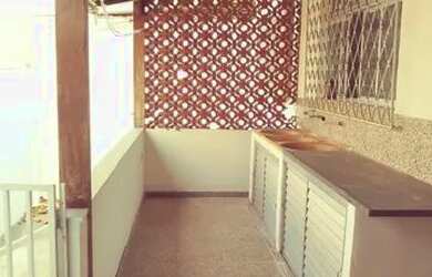 Imagem: O depósito possui 2 Vagas na garagem, 120m² de Área e está