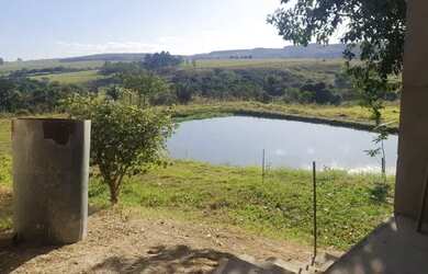 Imagem: A chácara à venda possui 50000m² de Área e está localizado