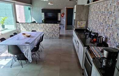 Imagem 11: Casa Alto Padrão Praia de Guaratuba C/ Piscina 350 metros do Mar Locação...