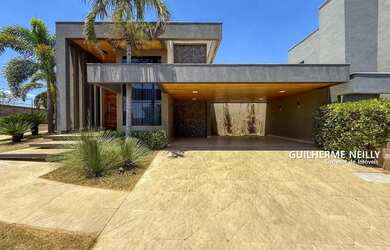 Imagem: A casa em condomínio possui 3 Dormitórios, 5 Banheiros, 4