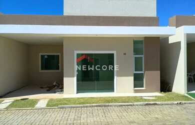 Imagem: A casa em condomínio possui 3 Dormitórios, 2 Banheiros, 2