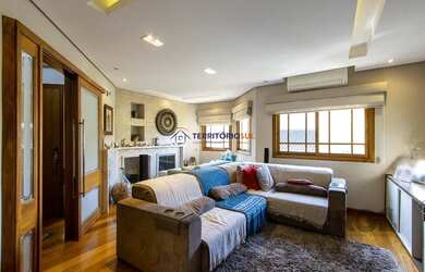 Imagem: A casa em condomínio possui 3 Dormitórios, 4 Banheiros, 3