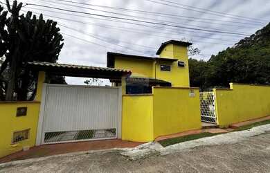 Imagem 6: A Casa amarela da Cachoeira
