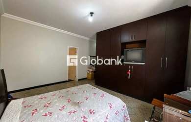 Imagem 2: Casa à venda em Morada do Sol, Montes Claros - 4 quartos, 2 suítes, 4 vagas