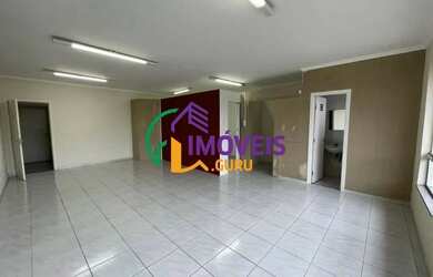 Imagem: O depósito possui 1 Vaga na garagem, 55m² de Área e está