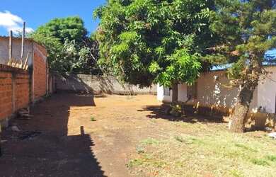 Imagem: A casa em condomínio possui 2 Dormitórios, 1 Banheiro, 5 Vagas