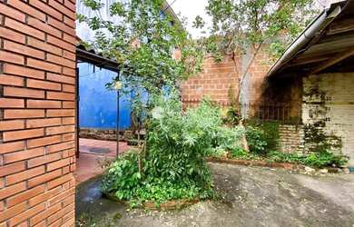 Imagem 12: Casa em Bairro bem localizado!!