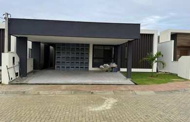 Imagem: A casa em condomínio possui 3 Dormitórios, 4 Banheiros, 2