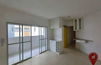 Imagem: O apartamento possui 2 Dormitórios, 2 Banheiros, 2 Vagas na