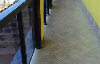 Imagem: A casa em condomínio possui 2 Dormitórios, 2 Banheiros e 130m²