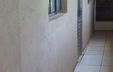 Imagem: A casa possui 1 Dormitório, 1 Banheiro, 24m² de Área e está