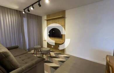 Imagem: O apartamento possui 1 Dormitório, 1 Banheiro, 2 Vagas na garagem