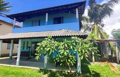 Imagem: A casa em condomínio possui 4 Dormitórios, 3 Banheiros, 1