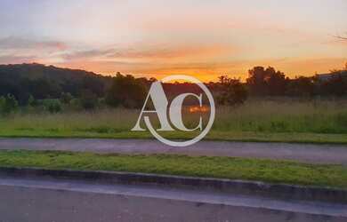 Imagem 2: Terreno a venda, Jardins Veneza, FGR, amplo leve aclive com linda vista...