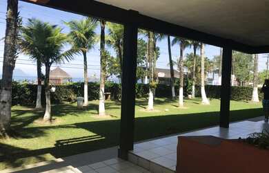 Imagem 6: Casa ampla com vista para o mar e com área de apoio exclusiva pé na...