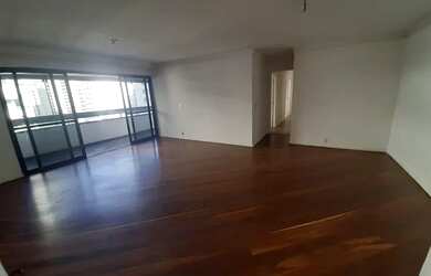 Imagem: O apartamento para alugar possui 4 Dormitórios, 5 Banheiros