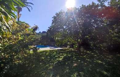 Imagem: O terreno possui 805m² de Área, Imóvel novo e está localizado