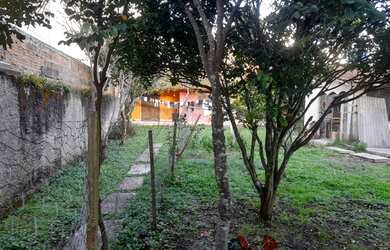 Imagem 6: Residência e Edicula nos fundos Araçatuba Piraquara