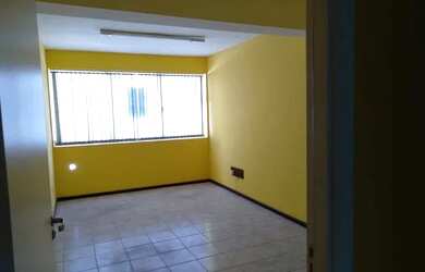 Imagem: O depósito à venda possui e está localizado em Passo da