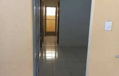 Imagem: A casa possui 2 Dormitórios, 1 Banheiro, 1 Vaga na garagem