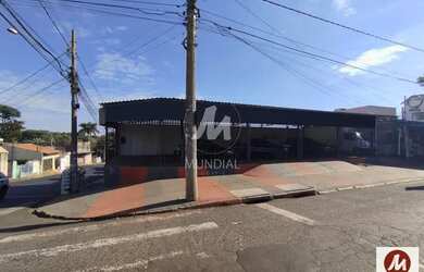 Imagem: O depósito possui 5 Vagas na garagem, 238m² de Área e está