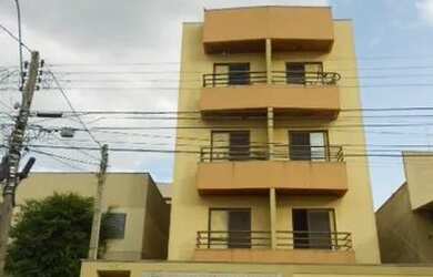 Imagem: O apartamento possui 1 Dormitório, 1 Banheiro, 1 Vaga na garagem