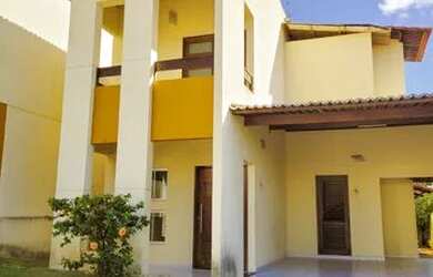 Imagem: A casa em condomínio possui 4 Dormitórios, 5 Banheiros, 2