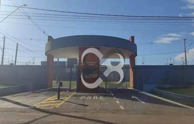 Imagem: A casa em condomínio possui 3 Dormitórios, 2 Banheiros, 2