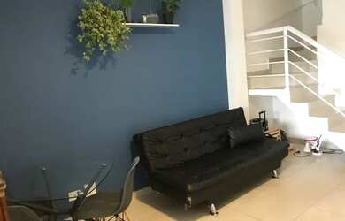 Imagem: A casa possui 2 Dormitórios, 3 Banheiros, 2 Vagas na garagem