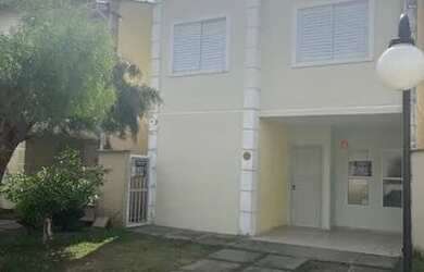 Imagem: A casa em condomínio possui 3 Dormitórios, 3 Banheiros, 3