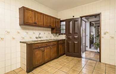 Imagem 13: Casa em Medianeira. Piscina, Churrasqueira, Área de serviçoeLareira