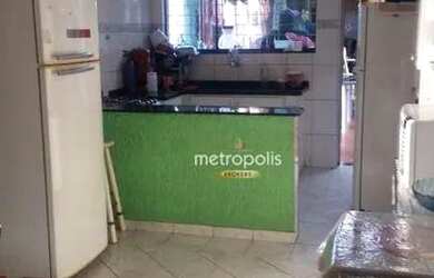 Imagem: A casa possui 4 Dormitórios, 4 Banheiros, 3 Vagas na garagem