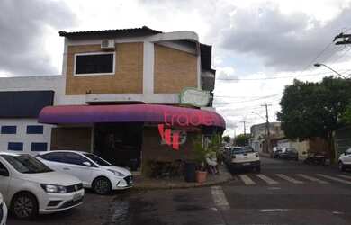 Imagem: O depósito possui 1 Vaga na garagem, 750m² de Área e está