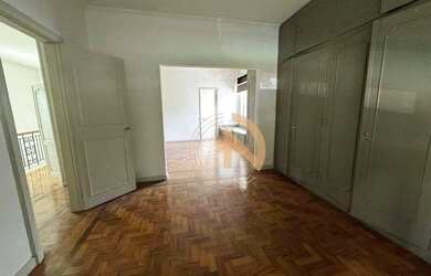 Imagem 9: Casa para venda ou locação com 4 quartos, 2 suítes e 8 vagas no Jardim...