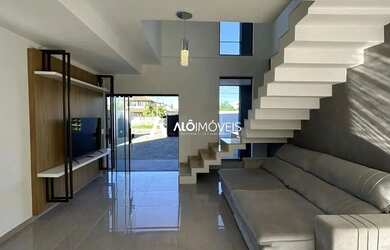 Imagem 2: Excelente Sobrado de Alto Padrão à Venda em Guaratuba/PR Alô Imóveis