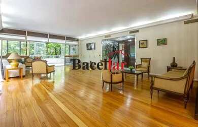 Imagem: O apartamento possui 4 Dormitórios, 4 Banheiros, 2 Vagas na