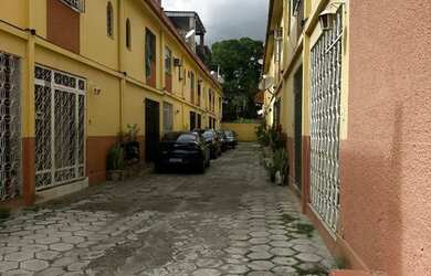 Imagem: A casa possui 2 Dormitórios e está localizado em Centro