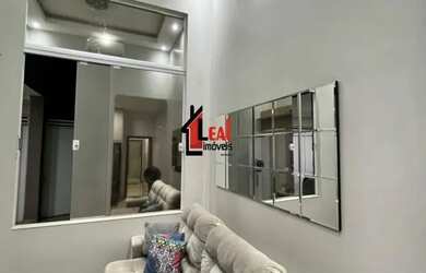 Imagem: A casa possui 2 Dormitórios, 3 Banheiros, 1 Vaga na garagem