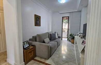 Imagem 15: Vendo apartamento com quatro quartos, sendo duas suítes, duas salas,...