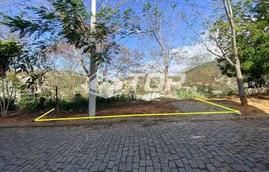 Imagem: O terreno possui 250m² de Área e está localizado em Alto