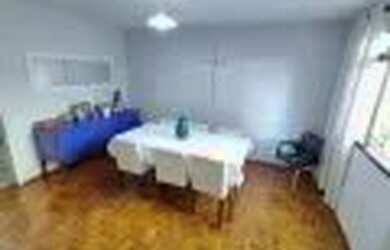 Imagem 7: Casa com 260 m2, com 5 quartos, 03 banheiros, 2 pavimentos, dep. completa...